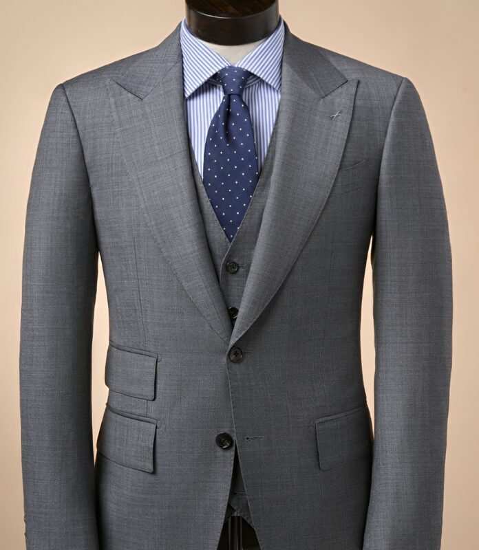 Grey Wool Peak Lapel with Tickets Pocket 3 Pieces Suit